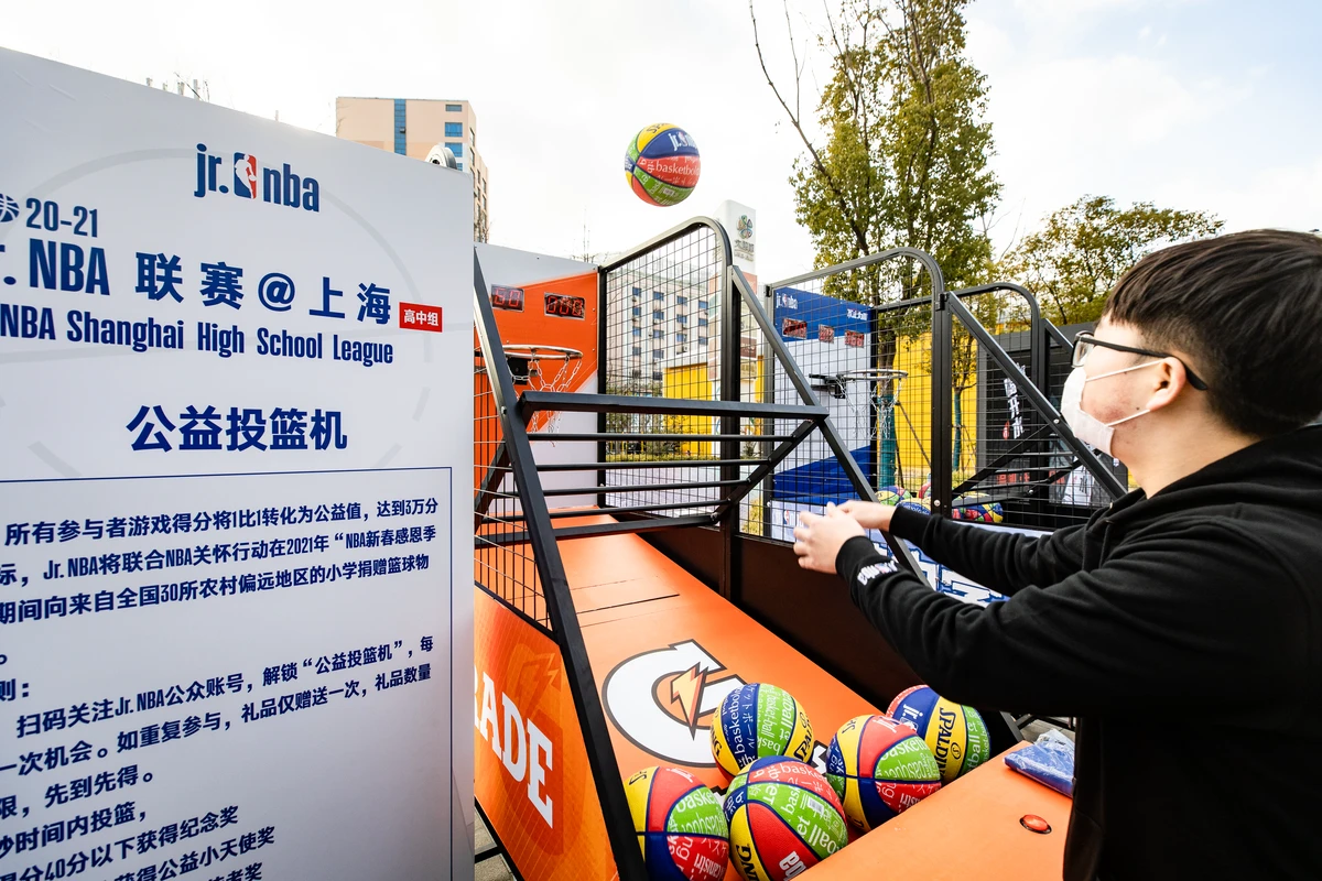 刻苦训练篮球时如何避免受伤的建议_0